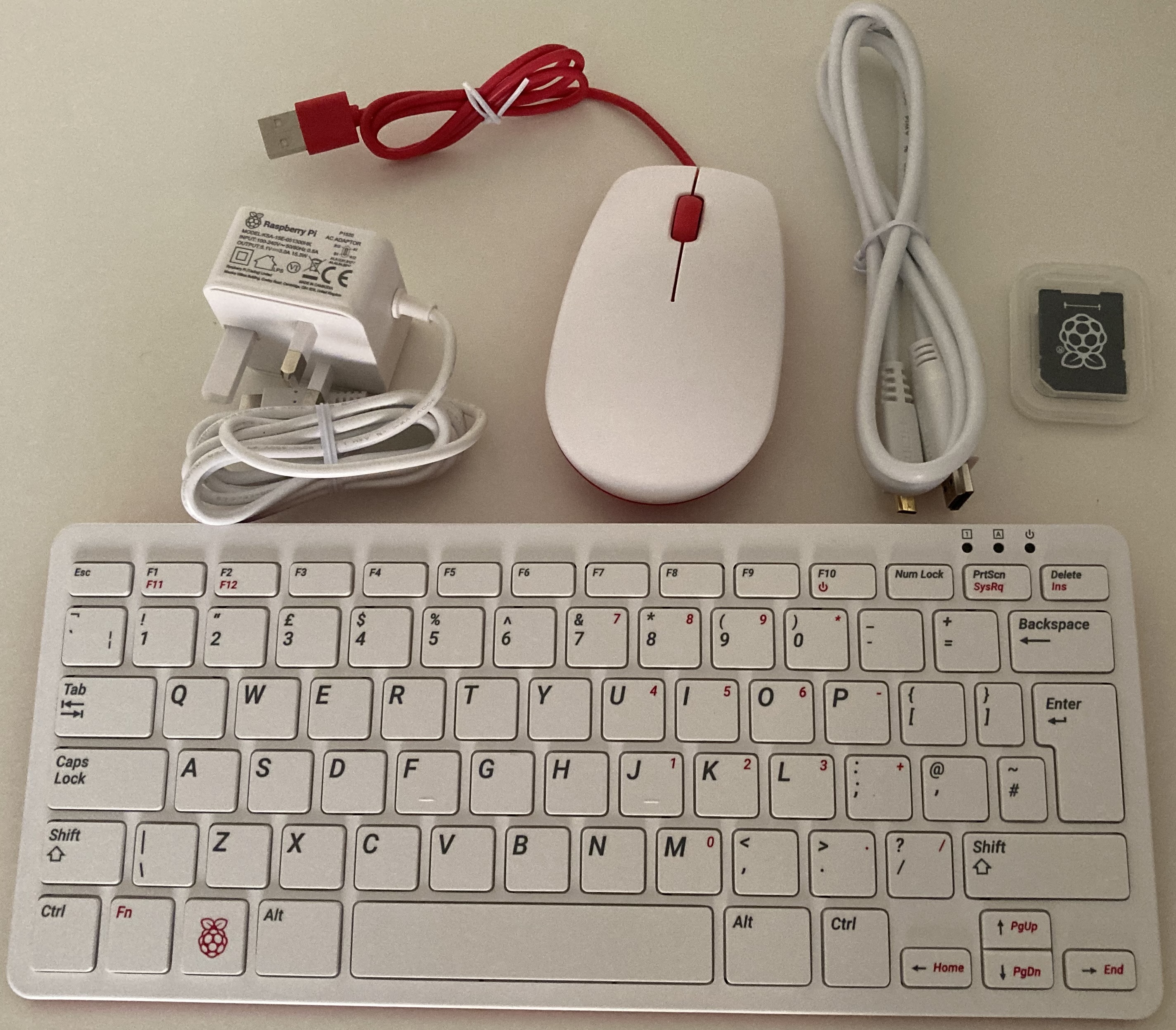 Raspberry_Pi_400_.jpg